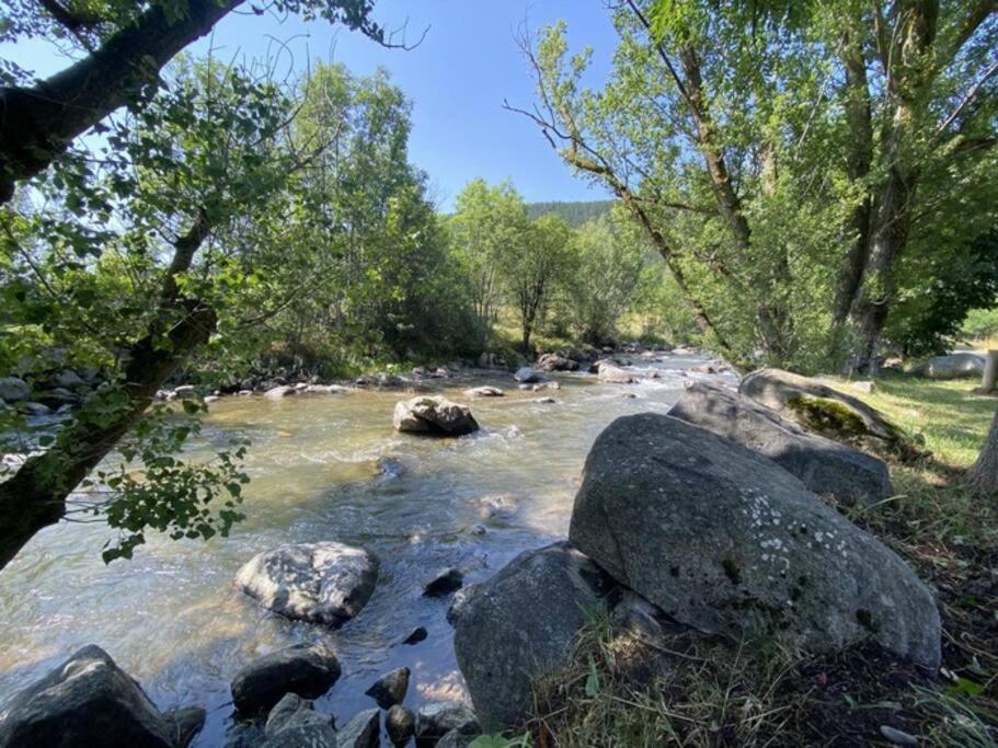 Precioso Apartamento Con Jardin Privado A 4 Km De Puigcerda Enveitg Esterno foto